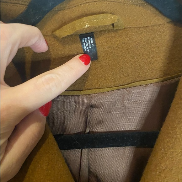 Women's Double-Breasted Coat - Picture 2 of 8